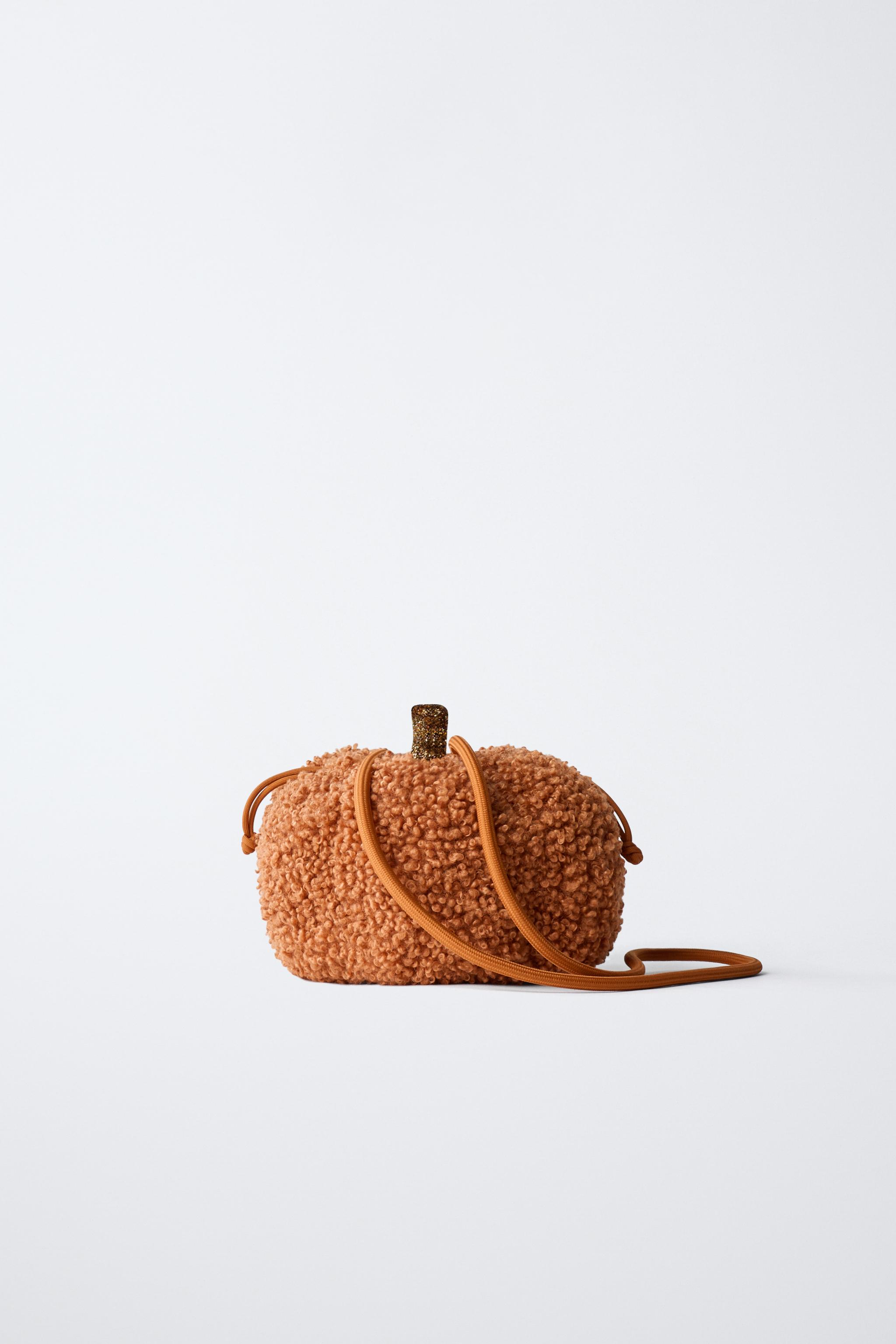 FLEECE PUMPKIN CROSSBODY BAG